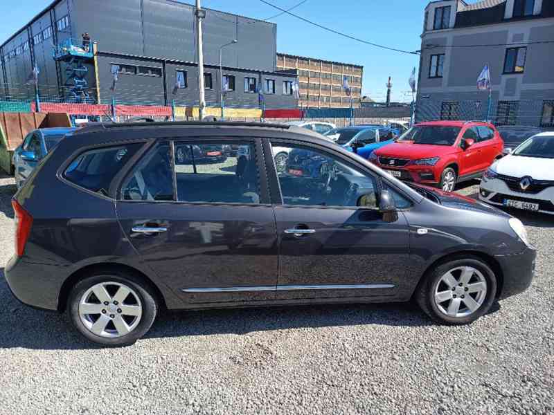 KIA Carens 2,0i16V Family 106kw - foto 2