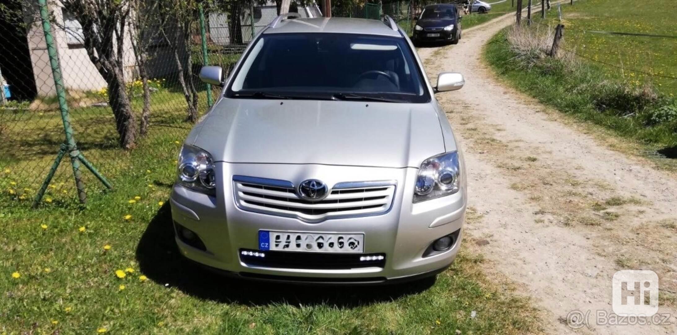 Toyota Avensis T 25 sol 2 vvti benzin top - foto 1
