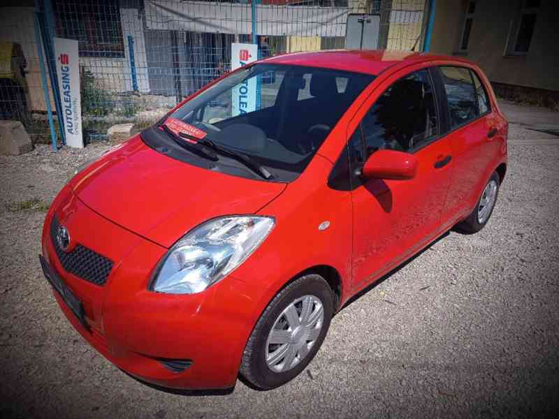 TOYOTA Yaris 1,0VVT-i Comfort  ČR  - foto 11