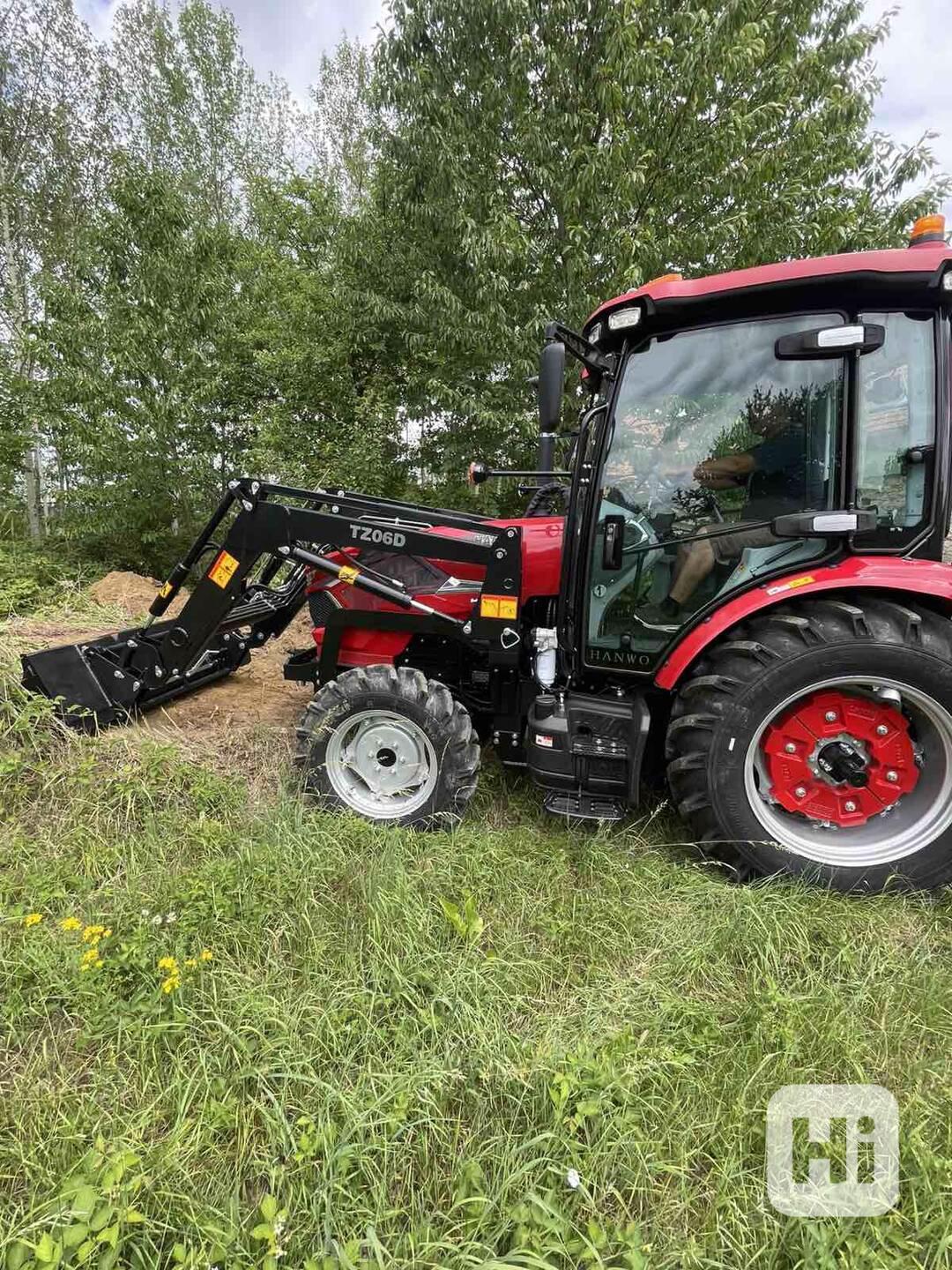 Traktor HANWO HWB 704C 75 koní 56Kw, čelný nakladač  - foto 1