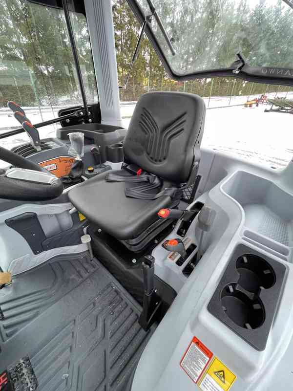 Nejprodávanější traktor HANWO HWB 704C 75 koní 56Kw. - foto 5