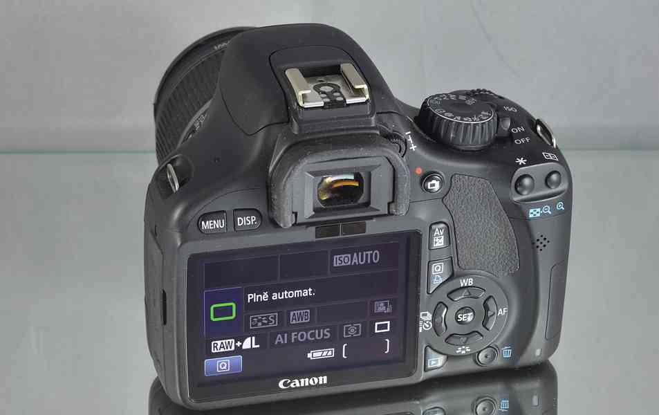 Canon EOS 550D + Objektiv EFS 18-55mm 1200 Exp. - foto 9