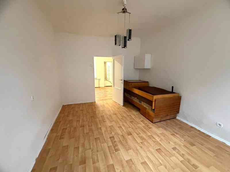 PRONÁJEM RODINNÉHO DOMU V BRNĚ – MALOMĚŘICÍCH - foto 5