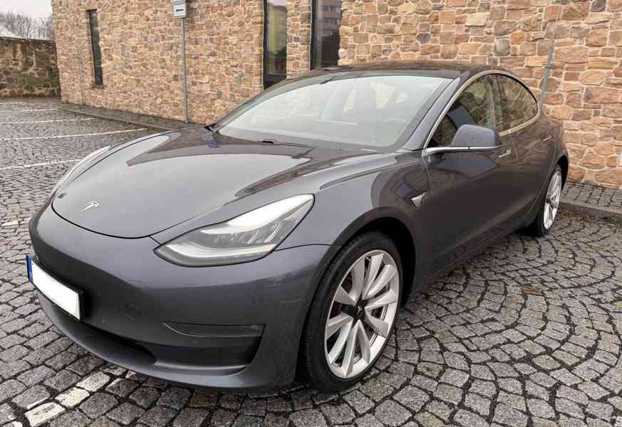Pronájem auta Škoda | Tesla | VW - UBER, BOLT, LIFTAGO, TAXI - foto 16