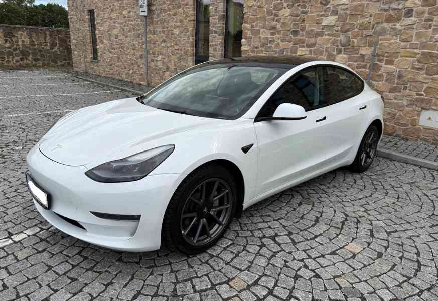 Pronájem auta Škoda | Tesla | VW - UBER, BOLT, LIFTAGO, TAXI - foto 3