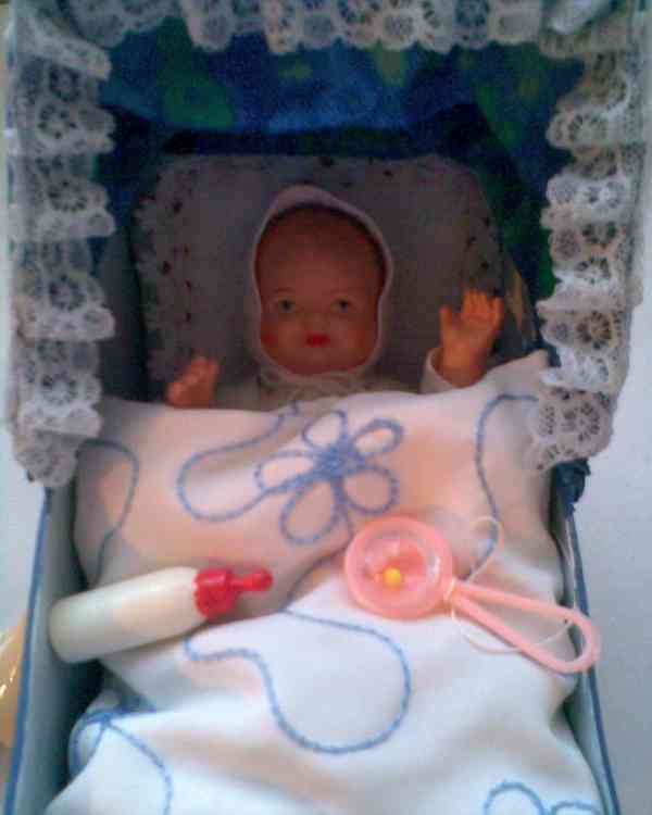 Retro kočárek s panenkou VELIKÁ SLEVA