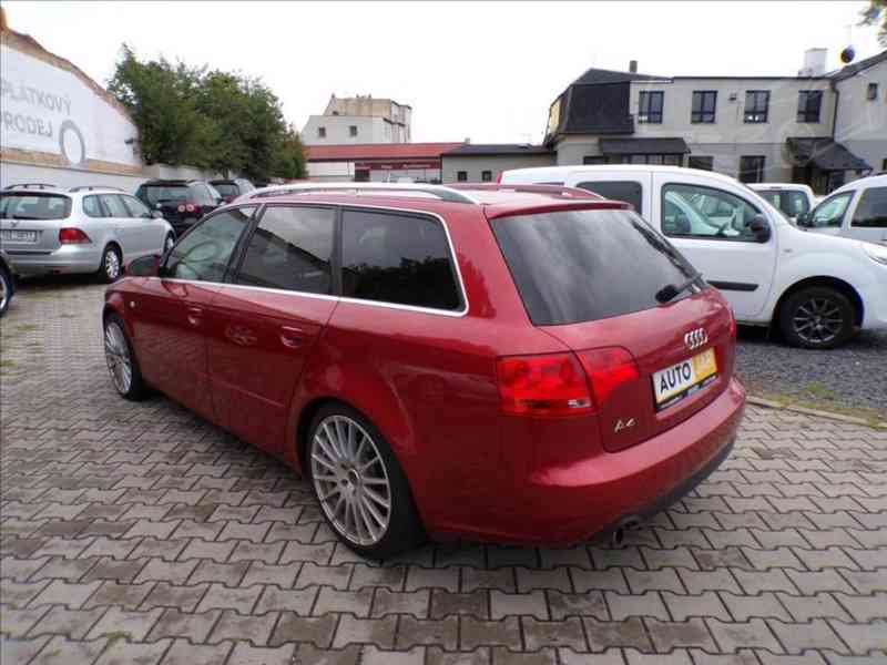 Audi A4 Avant 2,0 i AUTOMAT - foto 3