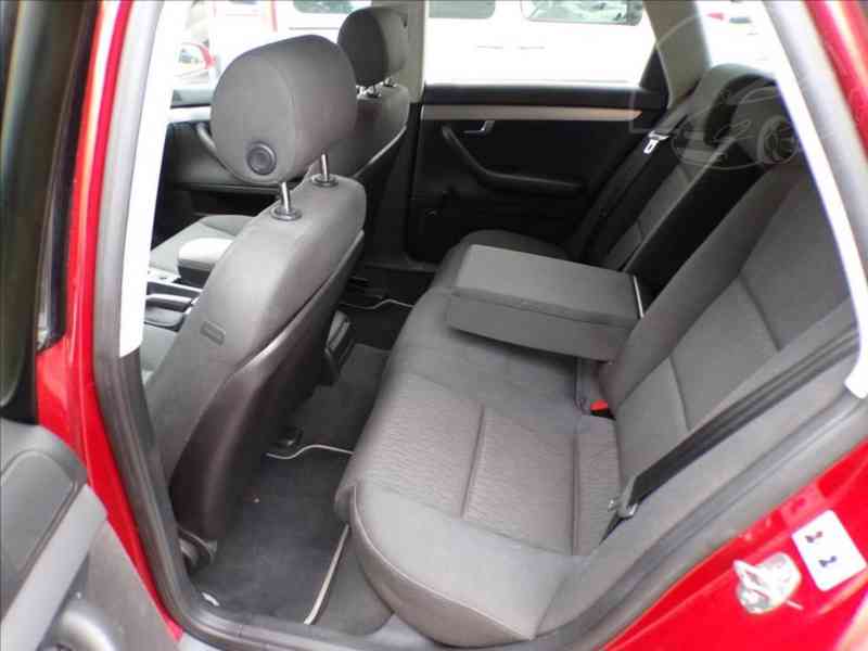 Audi A4 Avant 2,0 i AUTOMAT - foto 9