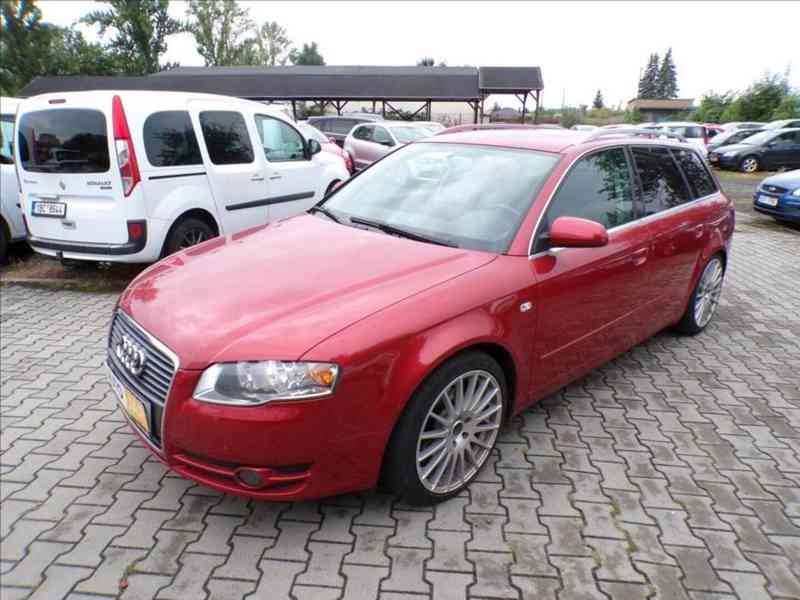 Audi A4 Avant 2,0 i AUTOMAT - foto 2