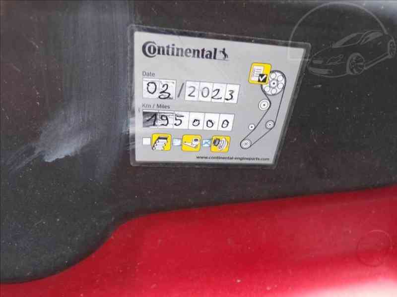 Audi A4 Avant 2,0 i AUTOMAT - foto 14