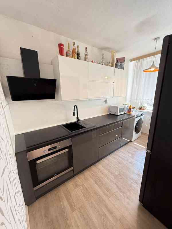 Družstevní byt 3+1 68m2 - foto 5