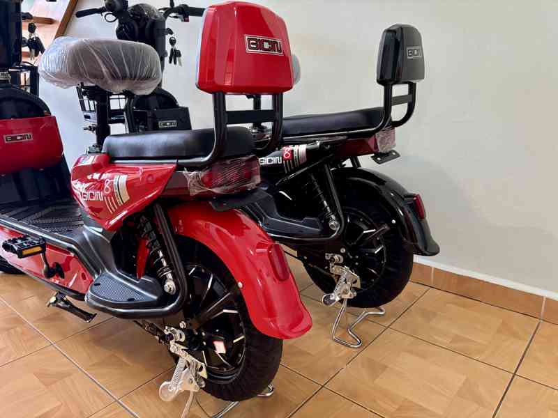 Nový elektroskútr / elektrokoloběžka –  možnost vyzkoušení. - foto 13