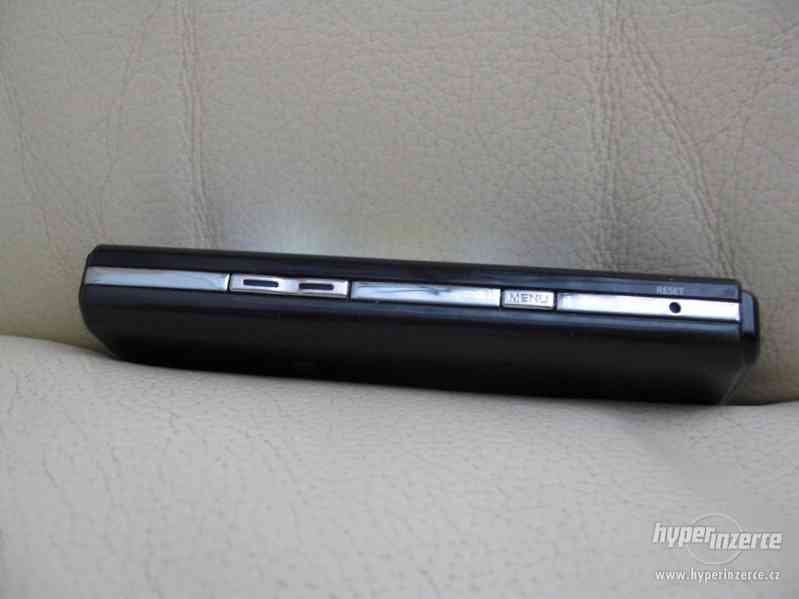 Samsung GT-B7300 - funkční dotykový mobilní telefon - foto 6
