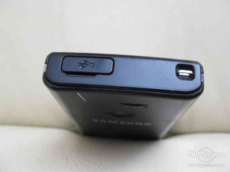 Samsung GT-B7300 - funkční dotykový mobilní telefon - foto 8