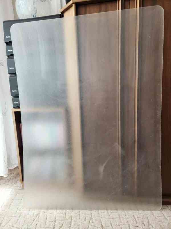 Podložka pod kancelářskou židli - foto 3