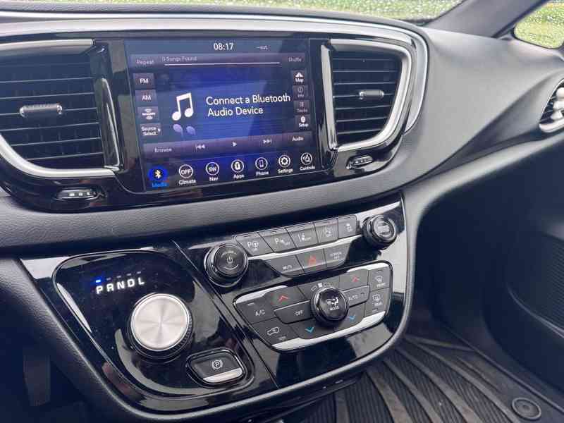 Chrysler Pacifica 3,6 S Sunroof Navi DVD LPG Limited 2019 - foto 17