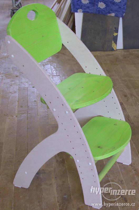 Dětská dřevěná rostoucí židlička - barevná - foto 1