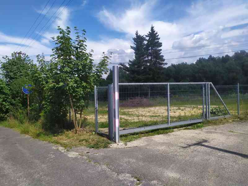 Komerční pozemek 3444 m Liberec 25 u sjezdu z R10 pronajem - foto 3