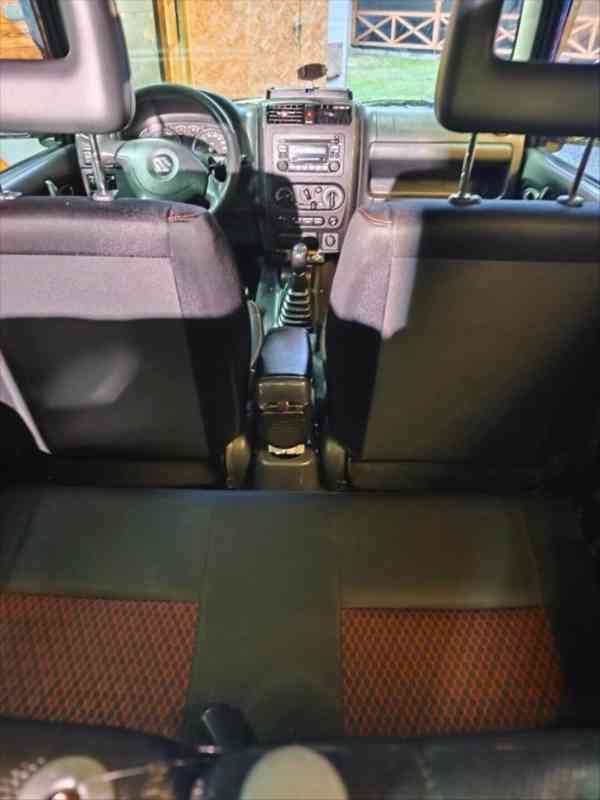 Suzuki Jimny 1,3 - foto 14