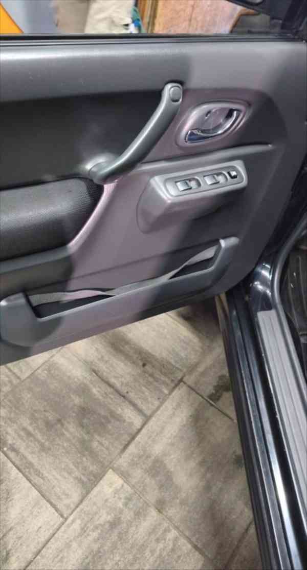 Suzuki Jimny 1,3 - foto 4