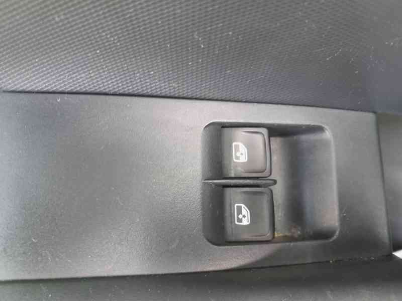 ŠKODA Rapid Spaceback Ambition 1,2 TSI 81 kW - foto 14