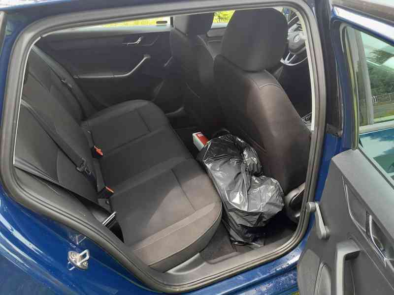 ŠKODA Rapid Spaceback Ambition 1,2 TSI 81 kW - foto 12