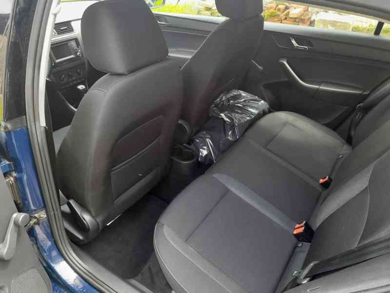ŠKODA Rapid Spaceback Ambition 1,2 TSI 81 kW - foto 11