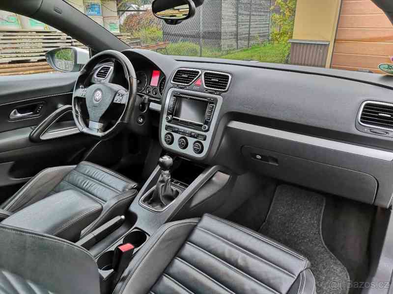 Volkswagen Scirocco 2,0 TSI 147kW	 - foto 5