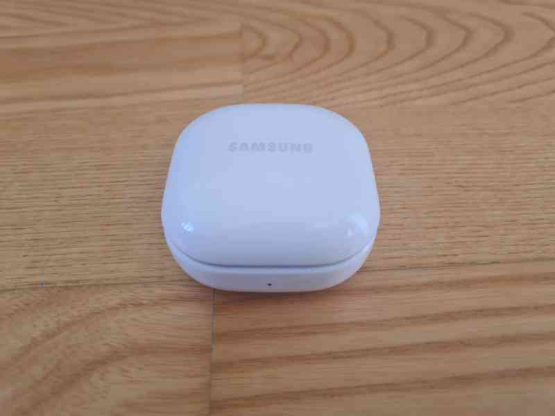 Samsung Galaxy Buds2 grafitová  - foto 3