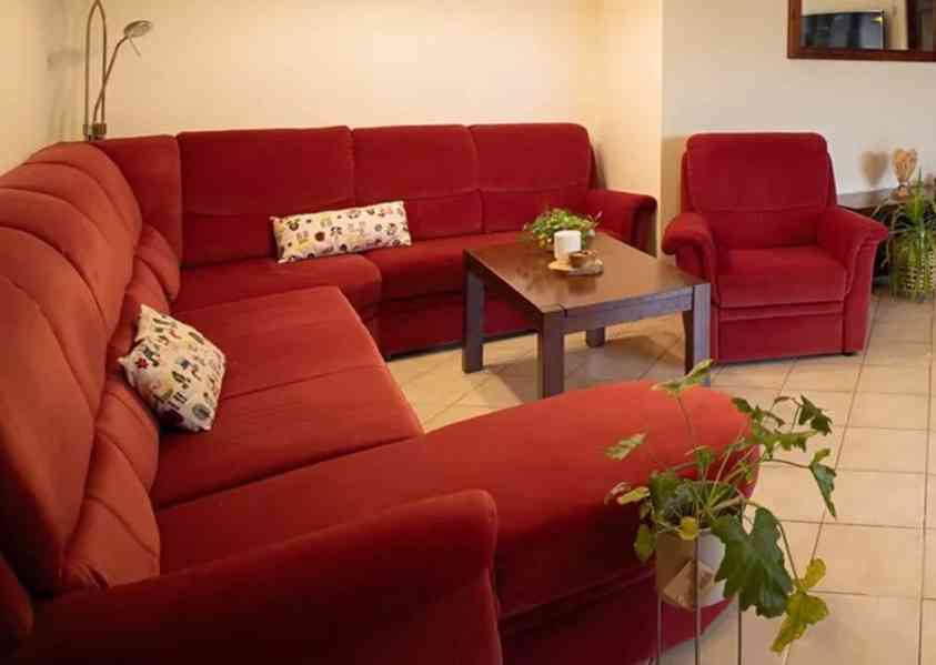 Sedací souprava rohová s úložným prostorem + křeslo  - foto 2