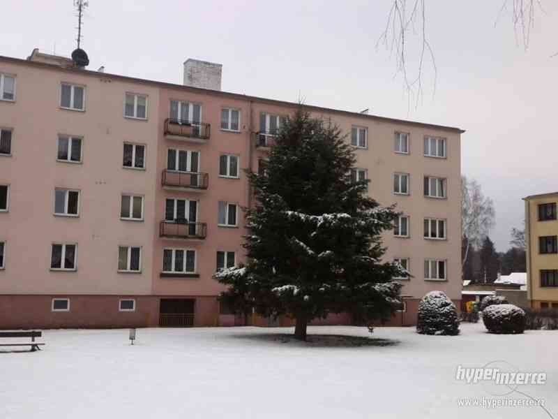Pronajmu byt 2+1 v Meziměstí - foto 1