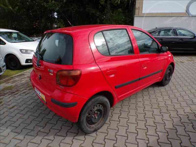 Toyota Yaris 1,0 VVT-i - foto 4