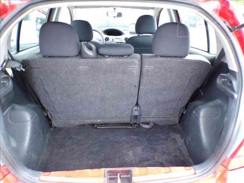 Toyota Yaris 1,0 VVT-i - foto 8