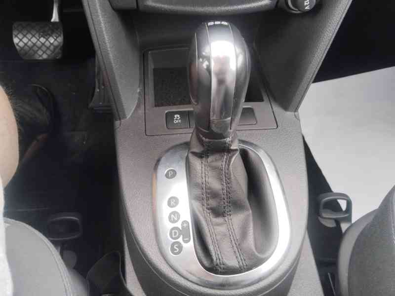 VW Caddy maxi 7mistna,2,0tdi,úplný servis,digi klimatizace  - foto 13