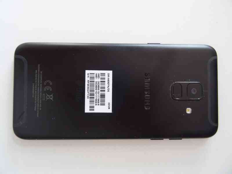 Mobilní telefon Samsung Galaxy A6 32GB - foto 3