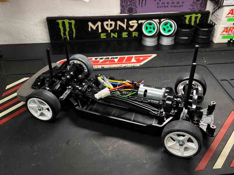 RC auto Tamyia - foto 6