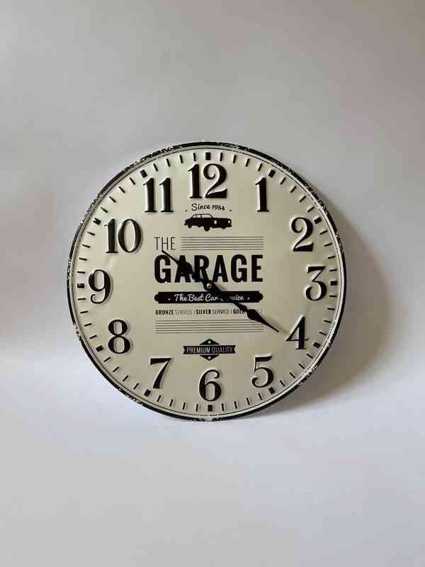 Garage - plechové nástěnné hodiny