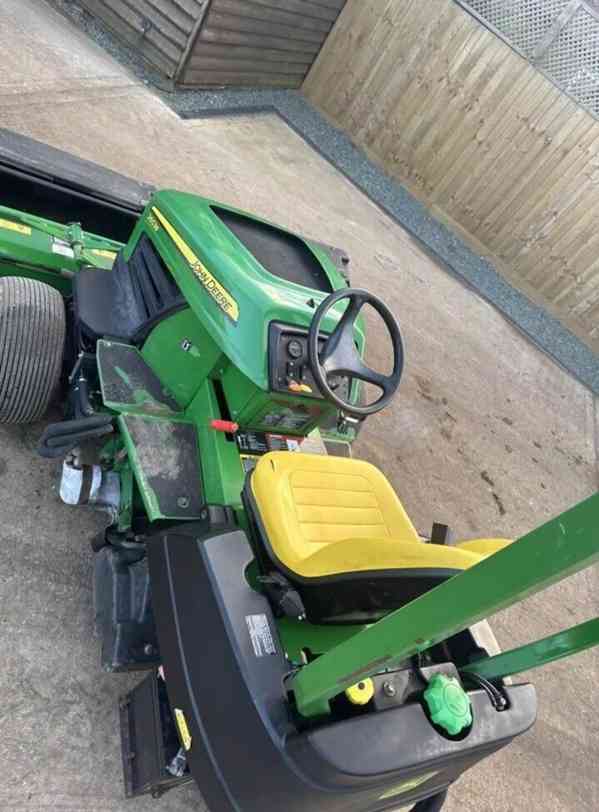 Sekačka, traktor John Deere 26B-5 - foto 2