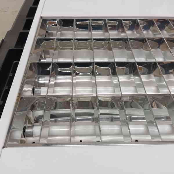 Podhledové zářivkové světlo čtverec, 4 trubice. - foto 3