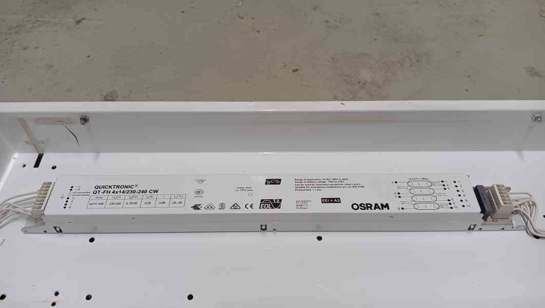 Podhledové zářivkové světlo čtverec, 4 trubice. - foto 6