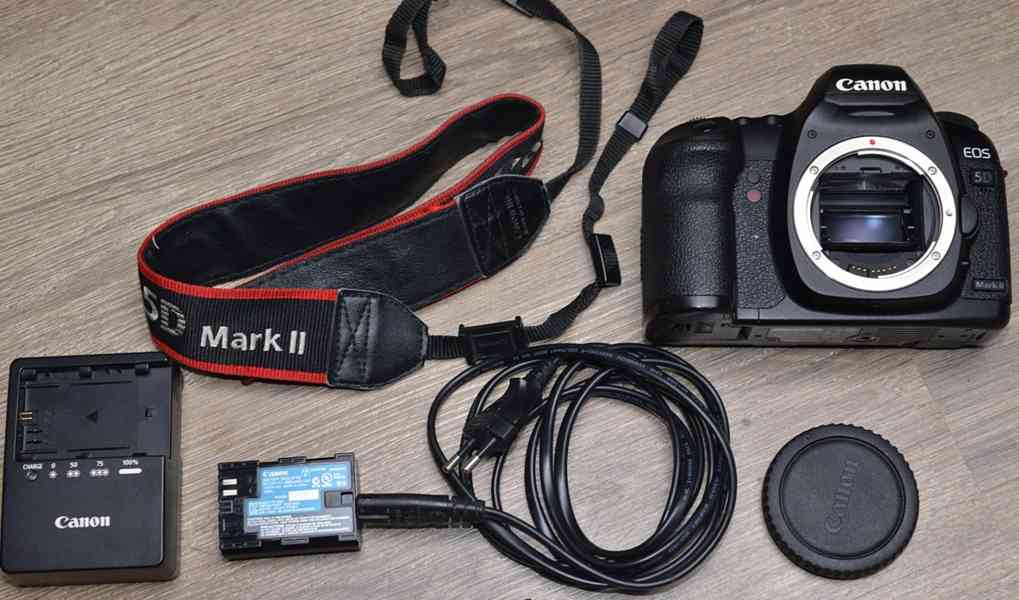 Canon EOS 5D Mrk II*full-frame Full HDV*103000 Exp