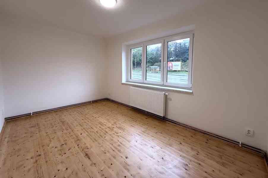 PRONÁJEM RODINNÉHO DOMU 2+1 SE ZAHRADOU V OBCI ROSICE - foto 10