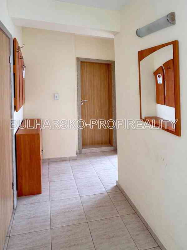 EXKLUZIVNÍ 2+kk (54 m²) | PROSTORNÁ TERASA | VÝHLED NA BAZÉN - foto 6