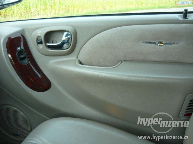 Chrysler Town Country 3,8 Limited 2004 - foto 12