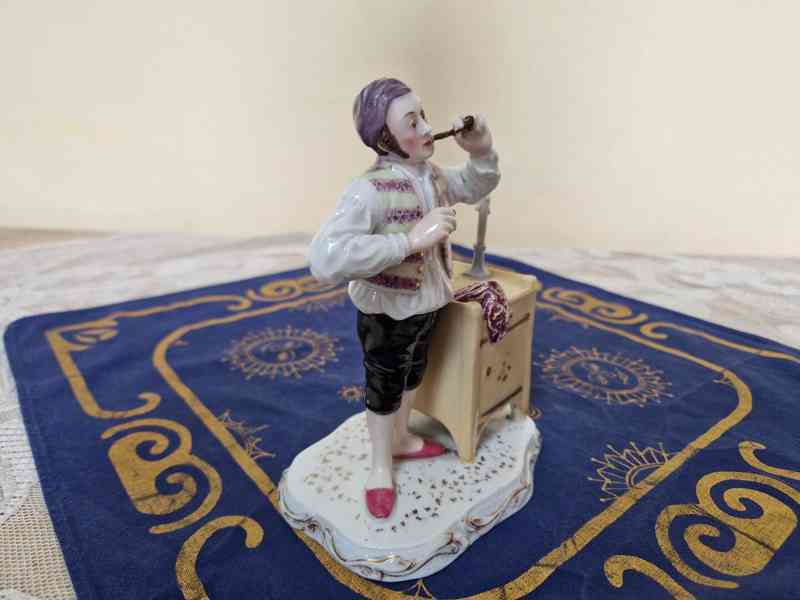 Porcelánová soška  Thun Klášterec - foto 2