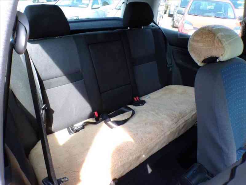 Volkswagen Golf 1,4 16V DIGI.KLIMA - foto 10