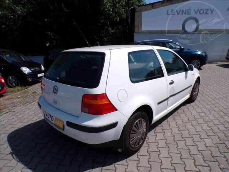 Volkswagen Golf 1,4 16V DIGI.KLIMA - foto 4