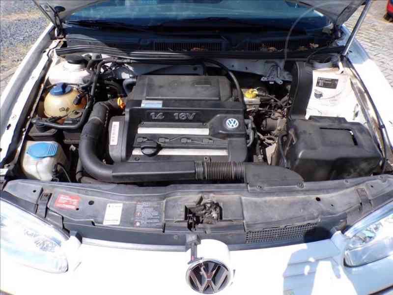 Volkswagen Golf 1,4 16V DIGI.KLIMA - foto 12
