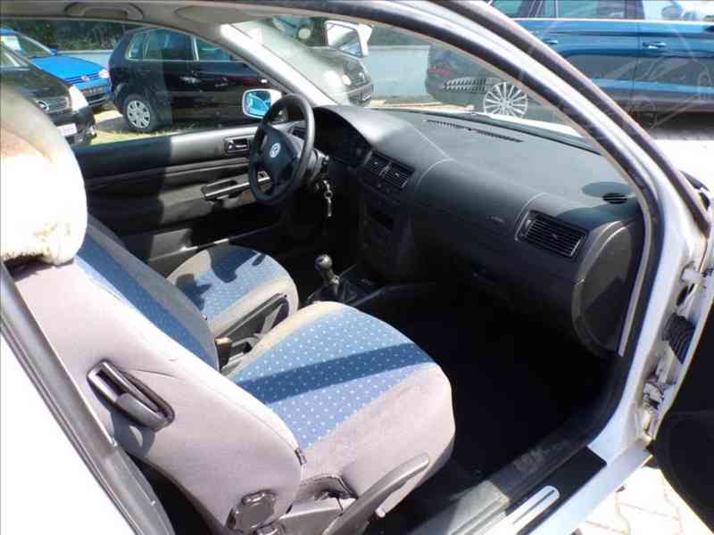 Volkswagen Golf 1,4 16V DIGI.KLIMA - foto 11