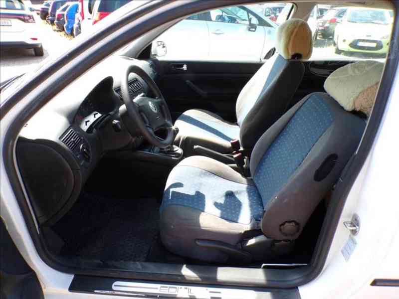 Volkswagen Golf 1,4 16V DIGI.KLIMA - foto 7